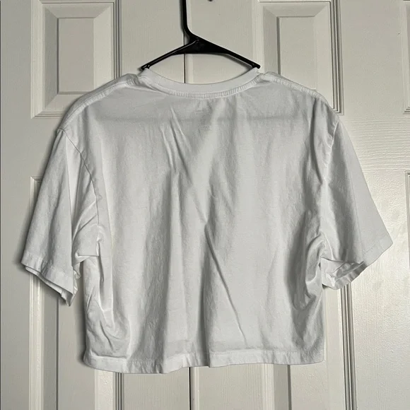 M Buffbunny crop top - Picture 2 of 3